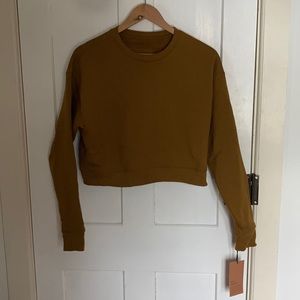 NWT Girlfriend Collective Cropped Sweatshirt